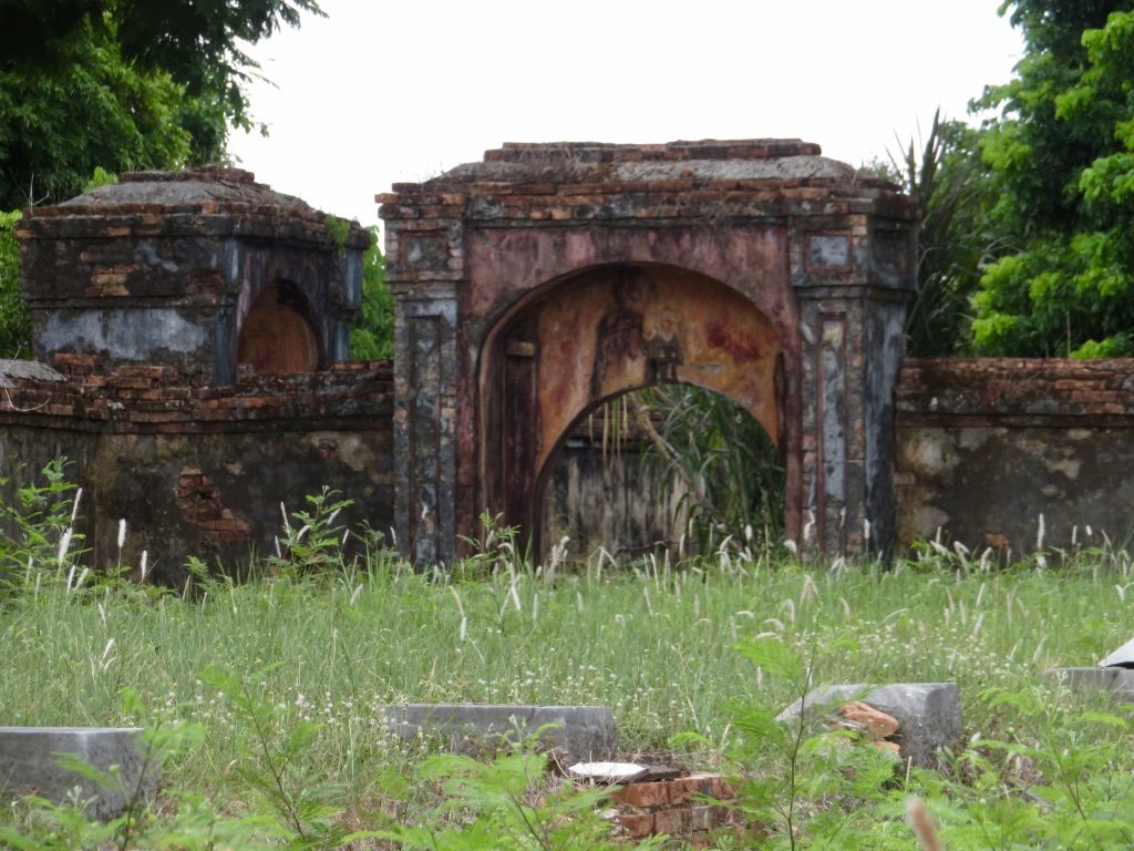 Ruined building in Hue Citadel