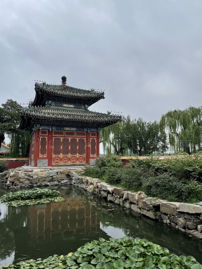 Beihai Park - onaroadtonowhere.com