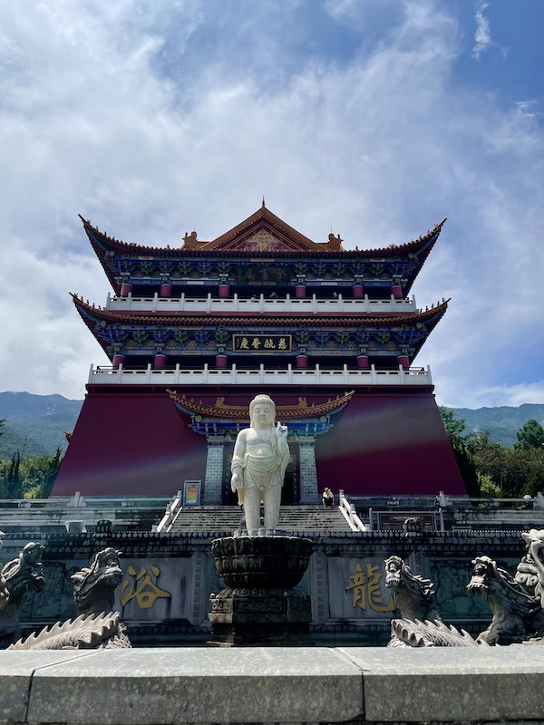 Statue of Buddha not wearing pants, Chongsheng Temple,  onaroadtonowhere.com