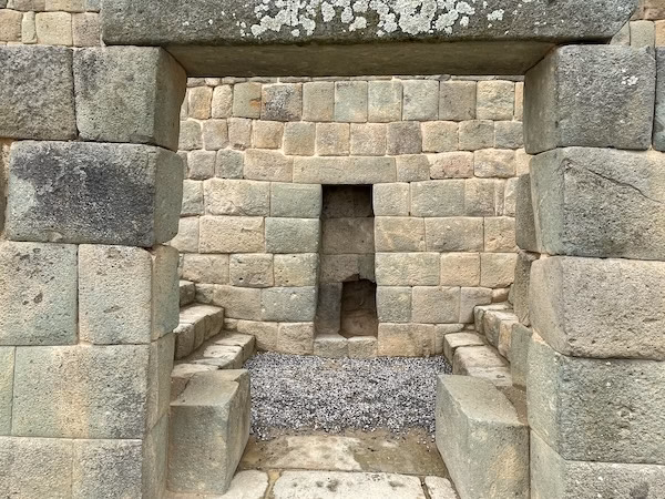 An Inca doorway at the Ingapirca ruins