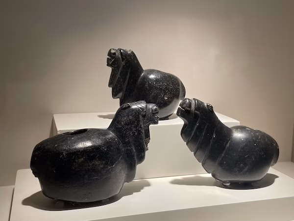 Inca stone sculptures of llamas