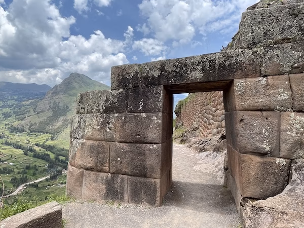 An Inca stone doorway in the ruins of Pisac in the Valle Sagrado de Peru